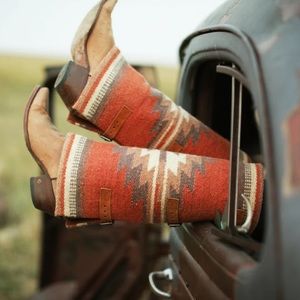 Boot Rugs Mesa (Sold out style!) in like new condition